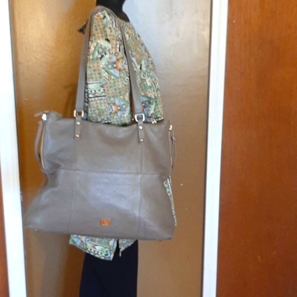 Kooba  Handbag.  Smoke free home